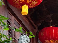 -龙华寺