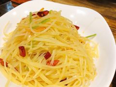 私房酸辣土豆丝-红尘酒肉小馆
