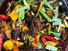 -江城燕子大排档(江汉路步行街店)