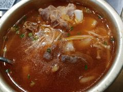 泡菜肥牛汤-本炙炭烤·蒲烧活鳗料理店(金沙洲店)