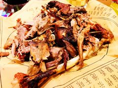 特色大鹅-闯关东东北农家菜(崂山石老人店)