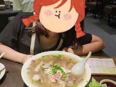 特别牛肉河粉-大头虾越式风味餐厅(光明广场店)