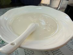 -仁信双皮奶(东川路店)