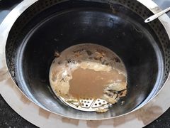 -粘豆包柴火铁锅炖