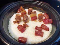腊肠煲仔饭-猪肉婆私房菜(容桂总店)