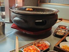 -围炉肉舍•炭烤活鳗•丹东海鲜烤肉(步行街店)