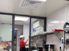 -小椒羊.羊肉粉 龙虾 羊肉串(新地旗舰店)