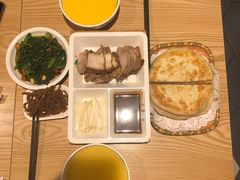 -李连贵熏肉大饼(金隅嘉品Mall店)