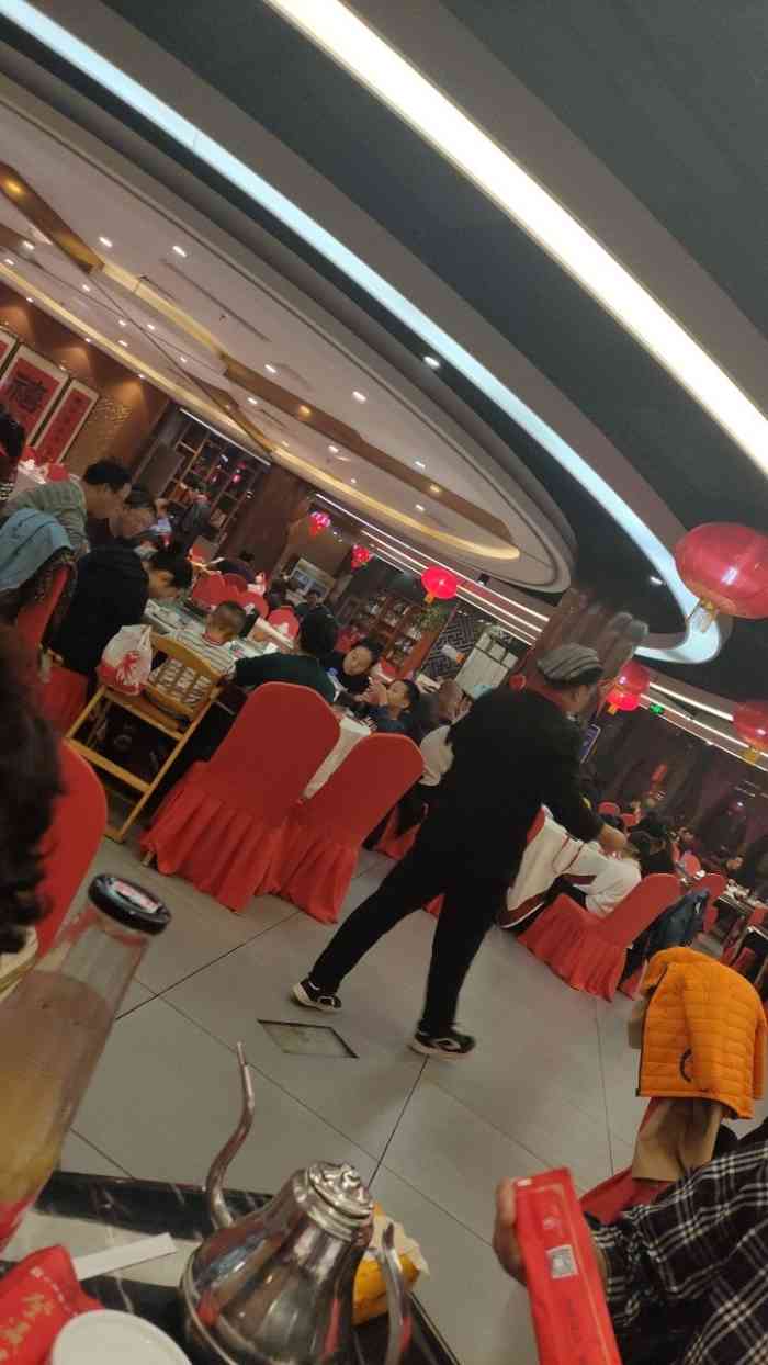 登瀛楼饭庄(鼓楼店)-"老爷子过生日 选了这家店 我的妈呀好大的.