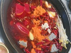 -扎起市井老火锅(乐山总店)