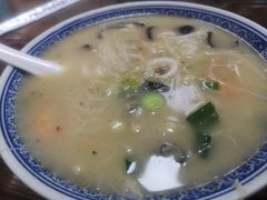 -亚忠小吃店(曾厝垵店)