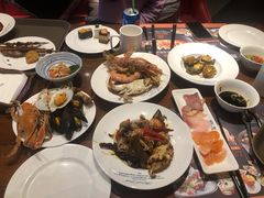 -四海一家自助餐(益田假日广场店)