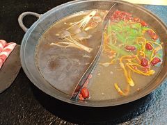 -鹿鸣山草本茶香火锅(园西路店)