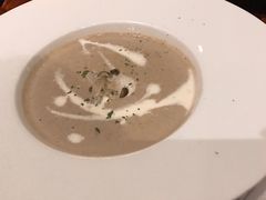 奶油蘑菇汤&nbsp;mushroom&nbsp;soup-MARU玛露音乐餐厅(大学路店)
