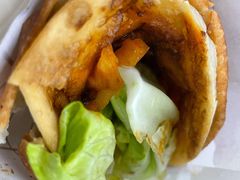 炉烤鸡蛋灌饼-路边摊胡同里(星城商厦店)