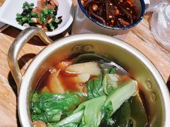 卤素拼-怪噜范·老贵阳街头名小吃(汇金星力城店)