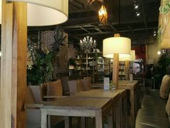 -魔方城市书房(中街益田店)