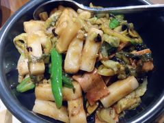 酸菜青椒炒年糕-十二舍·湯物素煮(江泰潤政店)