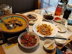 -饭橘汉江码头·乡野土菜馆(静安路店)
