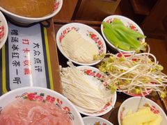 -沸炉重庆老火锅(军事博物馆店)