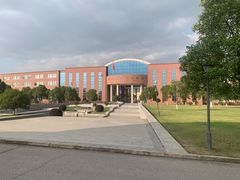 -中加枫华国际学校