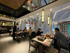 大堂-江边城外烤全鱼(世茂广场店)