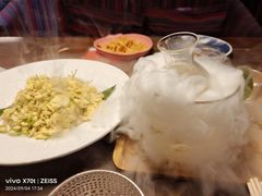 -雀舞云南菜(天津天河城购物中心店)