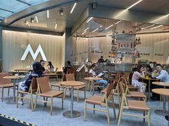 -M Stand(上海人民广场来福士店)