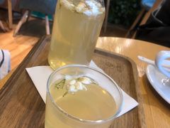 -ZING COFFEE 镜咖啡