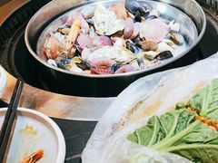 -锅老头海鲜铁锅炖