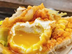 炸蛋葱油饼-小红车炸蛋葱油饼