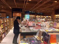-诚品(信义店)