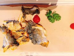 酥鱼皮-必胜客(济源天坛路店)
