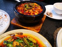 -万重锦·人文川菜馆(骡马市店)