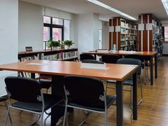 -上海市静安区图书馆(新闸路馆)