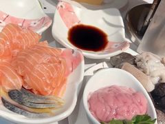 -领鲜活海鲜榴莲自助火锅(东门店)