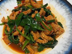 -老周家酱卤猪蹄私房菜(克拉玛依西街店)