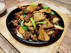 恰马古炒牛肉-聪英餐厅