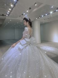 -曼青婚纱礼服馆