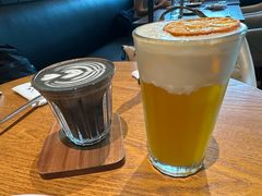 水泥拿铁-Two Birds One Stone·一石二鸟(诚品生活店)