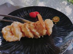 招牌沙汁大虾球-T館·花园艺术餐厅