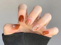 -悦指间美甲美睫