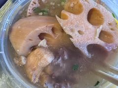 -燕子煨汤(山海关路店)