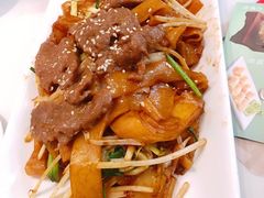 干炒牛肉河粉-避风塘·老港味餐厅(虹口龙之梦店)