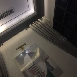 -侨治发型