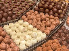 -Laderach 莱德拉(上海环贸iapm店)