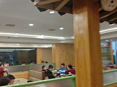 -啊美丽炭火烤肉(滑翔一店)