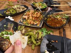 -陈员外正宗夹江烧烤(广福路店)