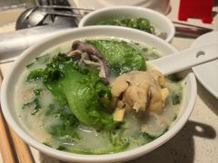 -海底捞火锅鲜切牛肉主题店(长寿路店)