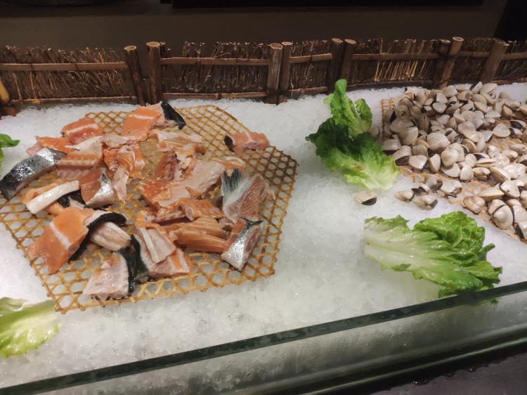 人山人海国际美食会-"非常棒 性价比高 经常来的自助餐 环境很.